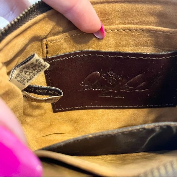 Patricia Nash leather wristlet shearling trim - Picture 5 of 5